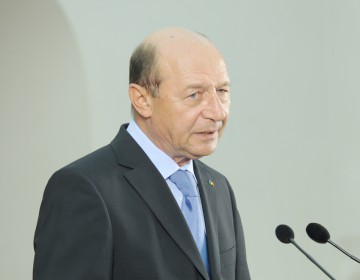 Băsescu: Ştiam că Niţu are certificat de revoluţionar şi a primit 8.000 mp de pământ recompensă